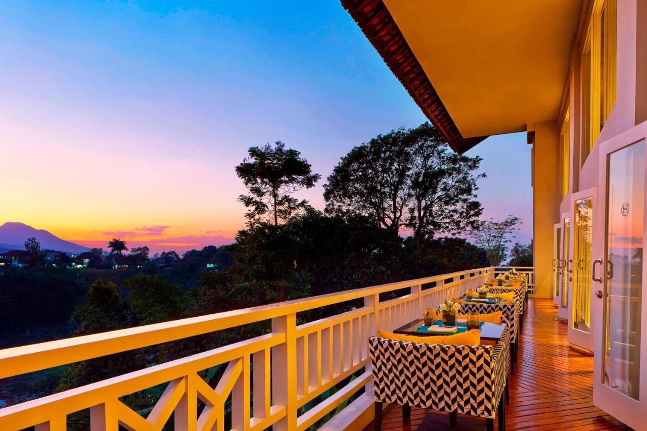 Sheraton Bandung Hotel & Towers Экстерьер фото