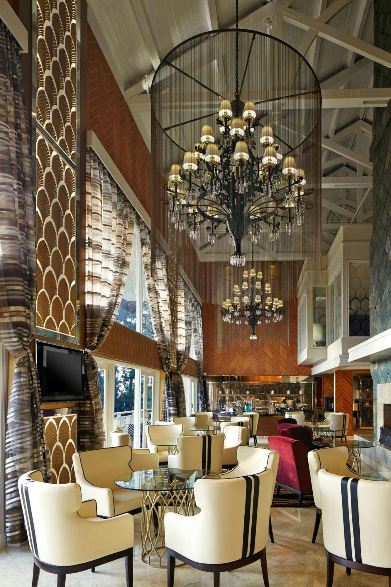 Sheraton Bandung Hotel & Towers Экстерьер фото