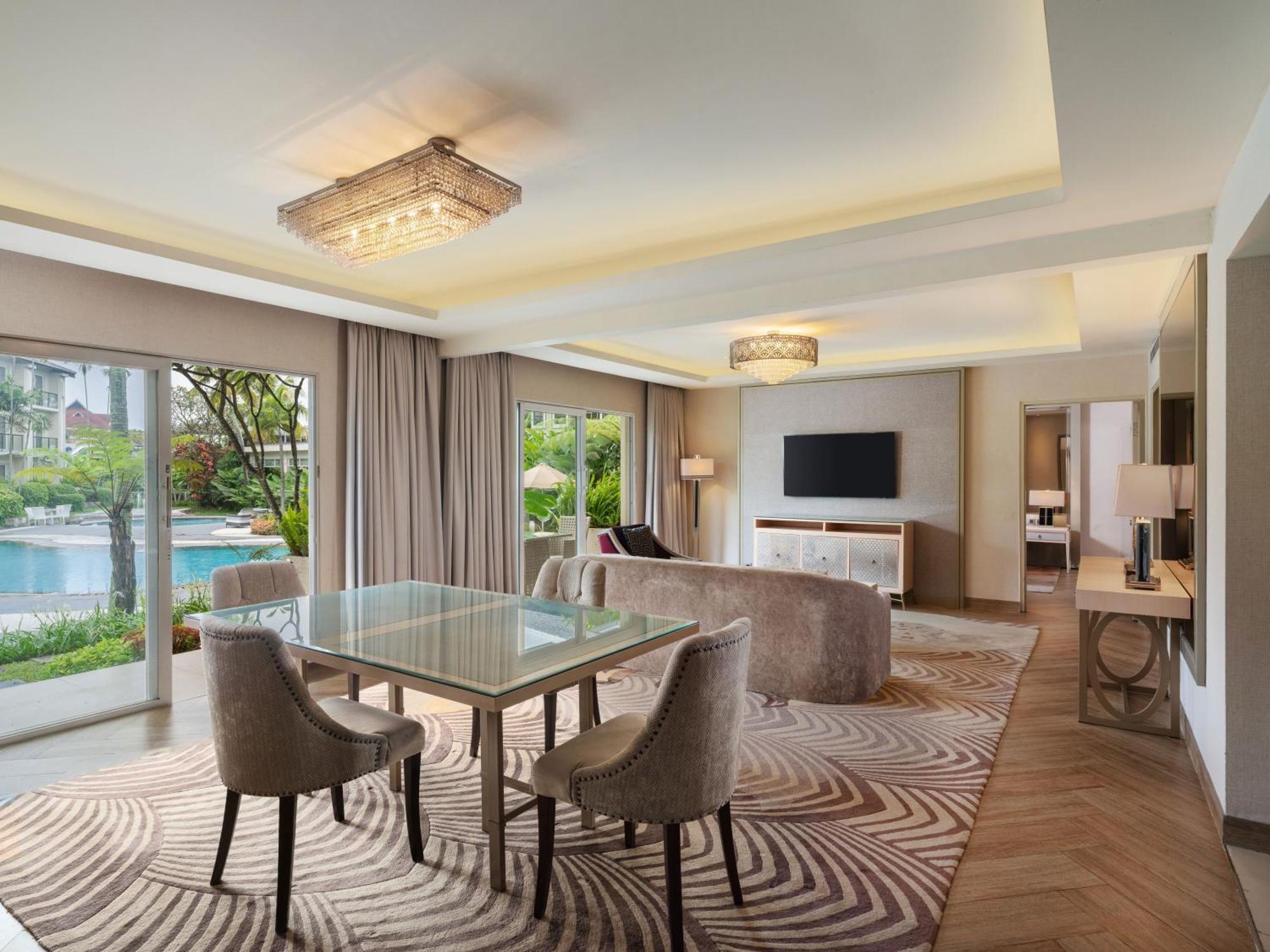 Sheraton Bandung Hotel & Towers Экстерьер фото